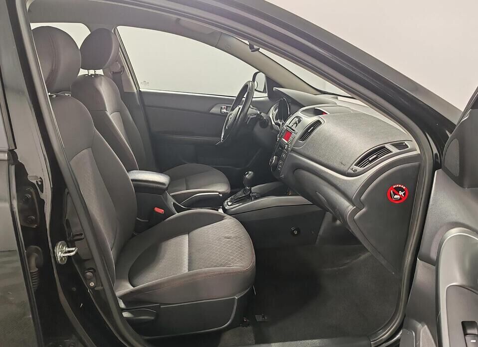 Kia Cerato, II 6-speed 1.6 AT (126 л.с.)
