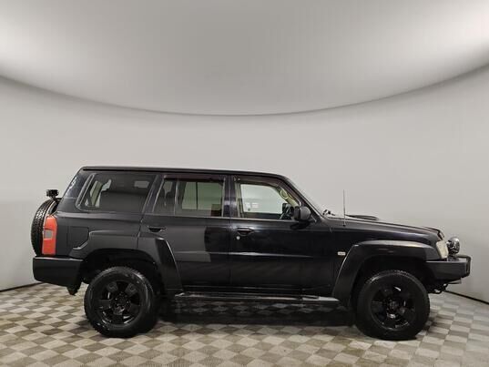 Nissan Patrol, 2006 г., 243 906 км