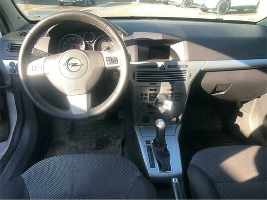 Opel Astra, 2012 г., 114 632 км
