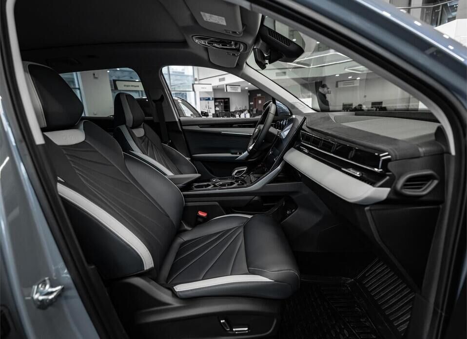 Geely Atlas, II 1.5 AMT (147 л.с.)