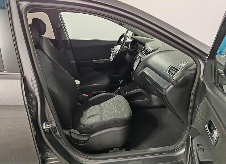 Kia Rio, III Рестайлинг 1.6 AT (123 л.с.)
