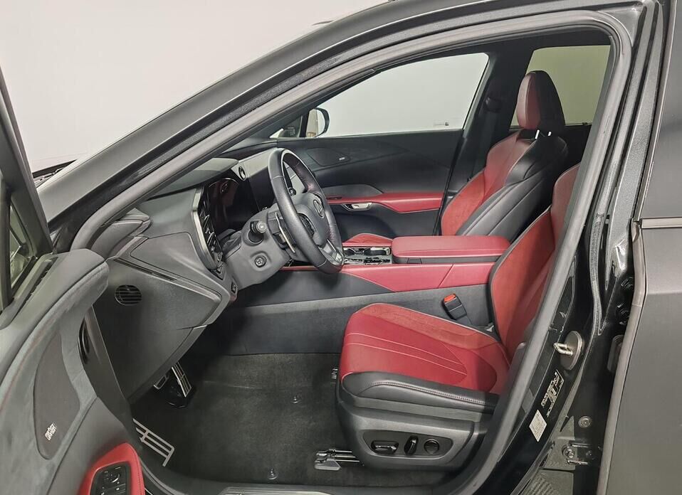 Lexus RX, V 500h 2.4hyb AT (371 л.с.) 4WD