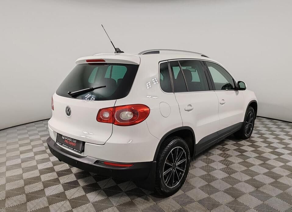 Volkswagen Tiguan, I 2.0 AT (170 л.с.) 4WD