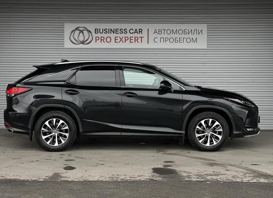 Lexus RX, IV Рестайлинг 300 2.0 AT (238 л.с.) 4WD