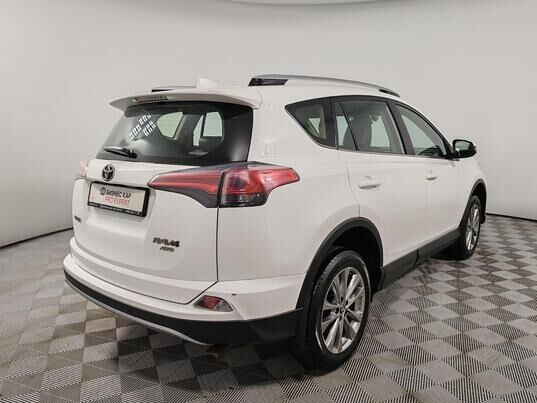 Toyota RAV4, 2018&nbsp;г., 43&nbsp;741&nbsp;км