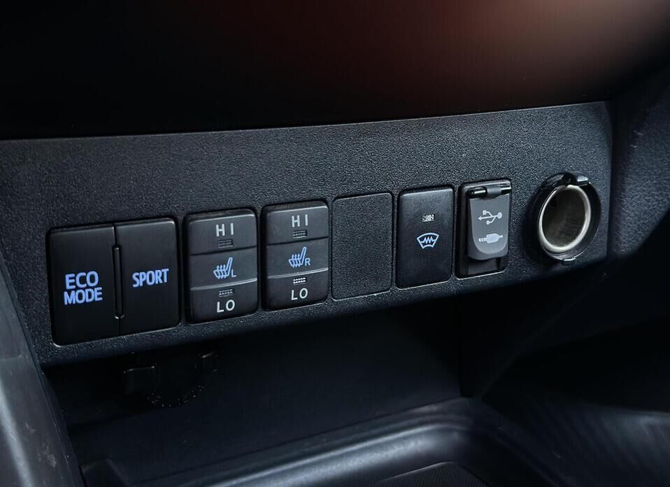 Toyota RAV4, IV (CA40) Рестайлинг 2.0 CVT (146 л.с.) 4WD