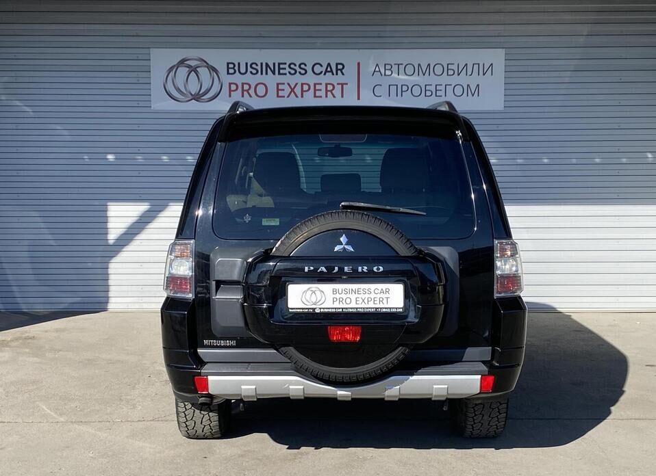 Mitsubishi Pajero, IV Рестайлинг 1 3.0 AT (178 л.с.) 4WD