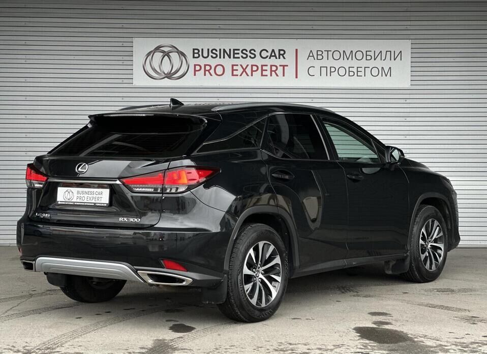 Lexus RX, IV Рестайлинг 300 2.0 AT (238 л.с.) 4WD