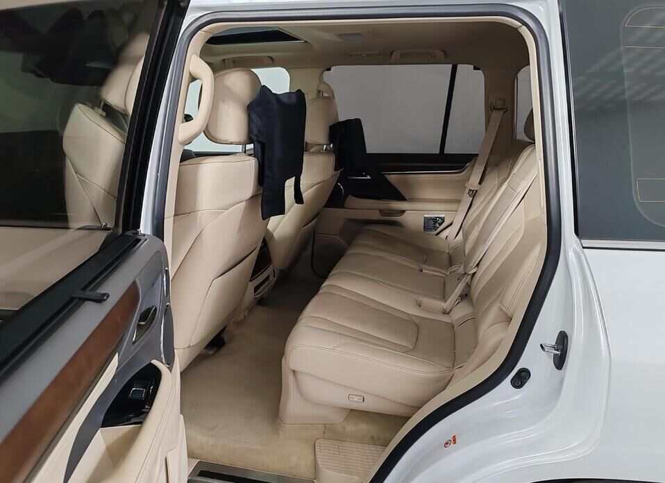 Lexus LX, III Рестайлинг 2 570 5.7 AT (367 л.с.) 4WD