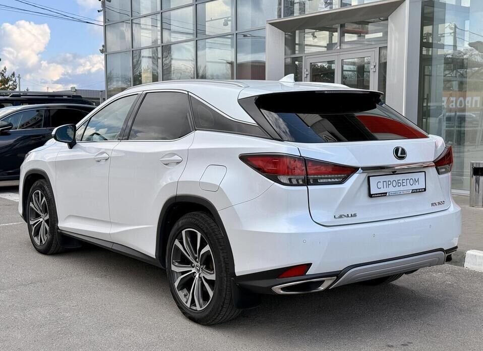 Lexus RX, IV Рестайлинг 300 2.0 AT (238 л.с.) 4WD