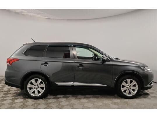 Mitsubishi Outlander, III Рестайлинг 2, 2015 г., 207 548 км