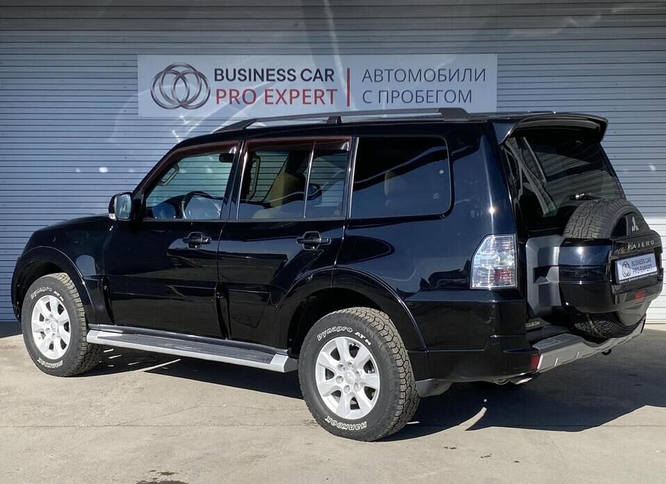 Mitsubishi Pajero, IV Рестайлинг 1 3.0 AT (178 л.с.) 4WD