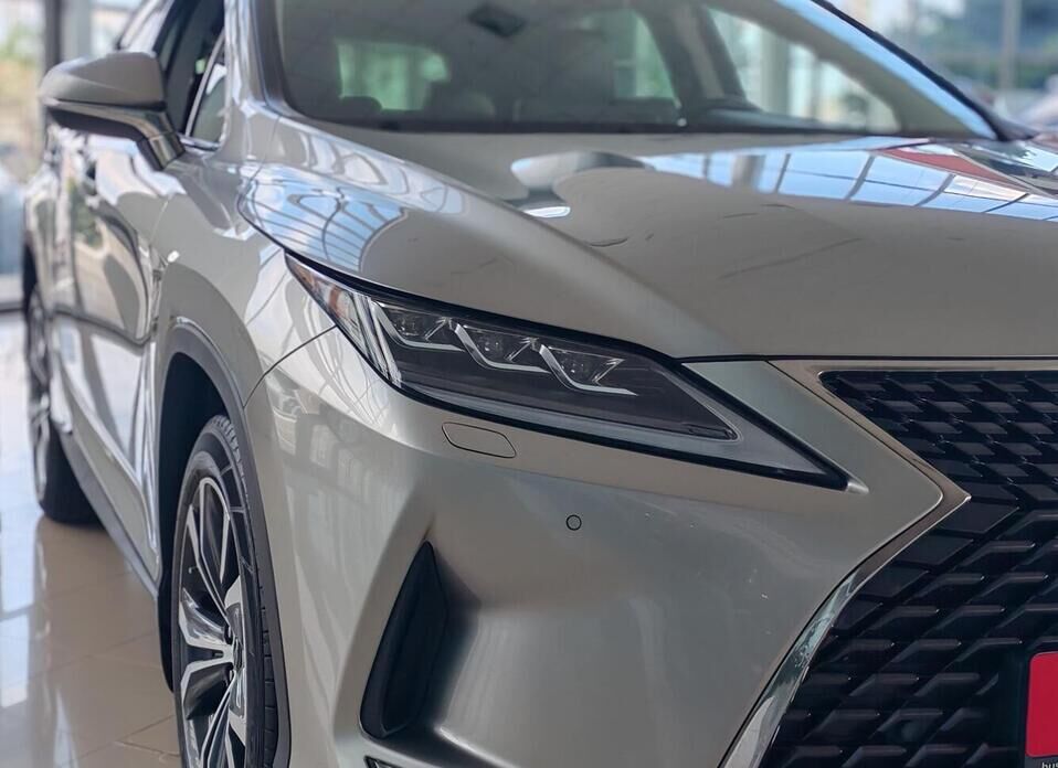 Lexus RX, IV Рестайлинг 300 2.0 AT (238 л.с.) 4WD