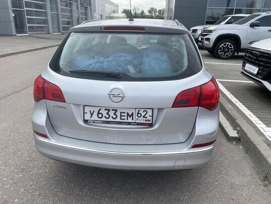 Opel Astra, 2013 г., 279 267 км