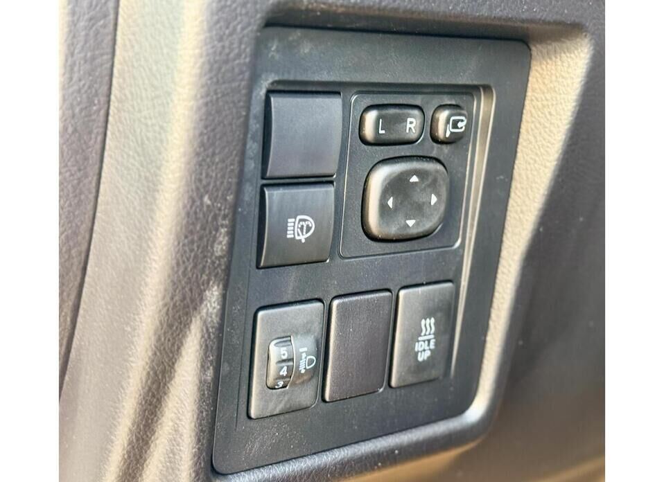 Toyota Land Cruiser Prado, 150 Series Рестайлинг 2 2.8d AT (177 л.с.) 4WD