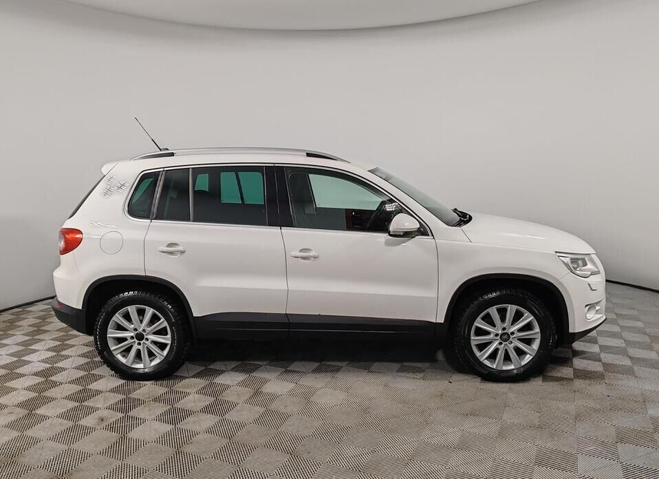 Volkswagen Tiguan, I 2.0 AT (170 л.с.) 4WD