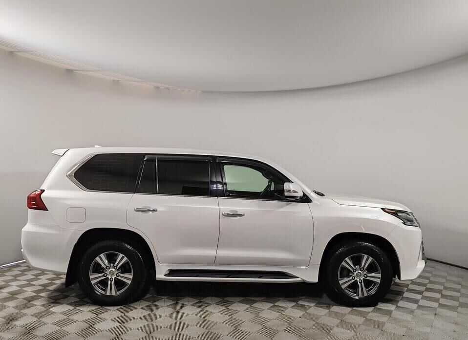 Lexus LX, III Рестайлинг 2 450d 4.5d AT (272 л.с.) 4WD