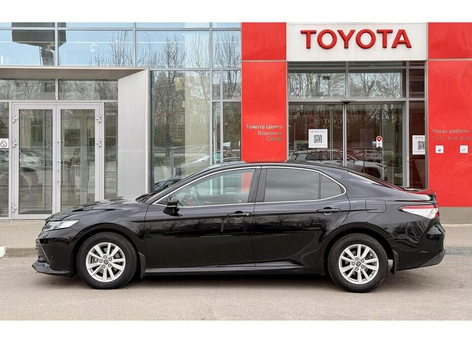 Toyota Camry, VIII (XV70) 2.5 AT (181 л.с.)