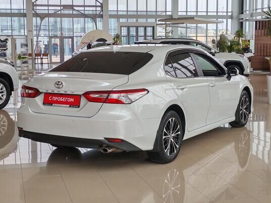 Toyota Camry, VIII (XV70) Рестайлинг, 2021 г., 5 566 км