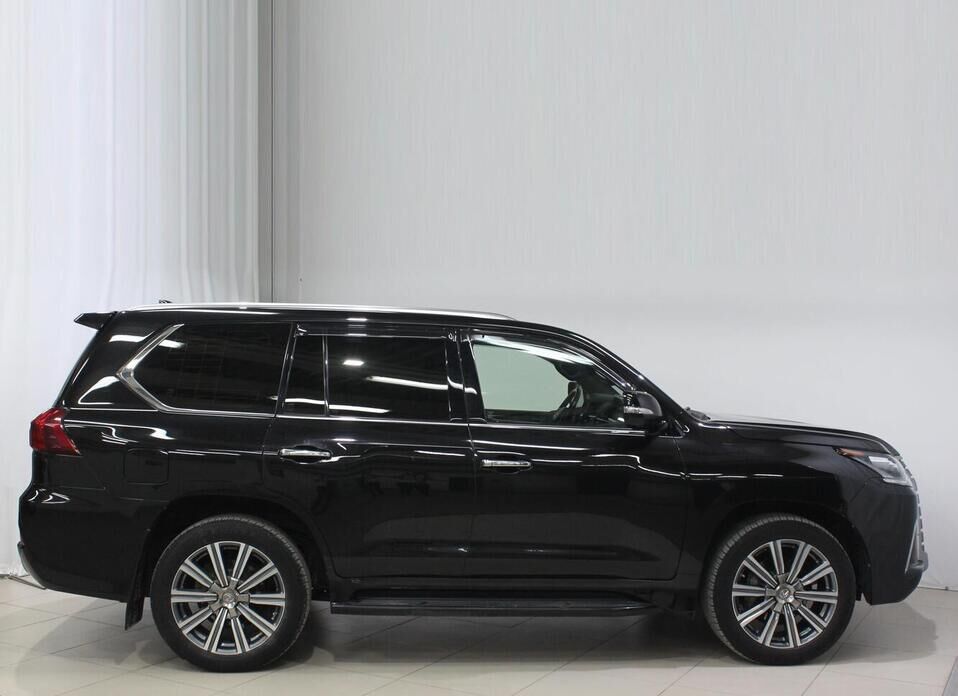 Lexus LX, III Рестайлинг 2 570 5.7 AT (367 л.с.) 4WD
