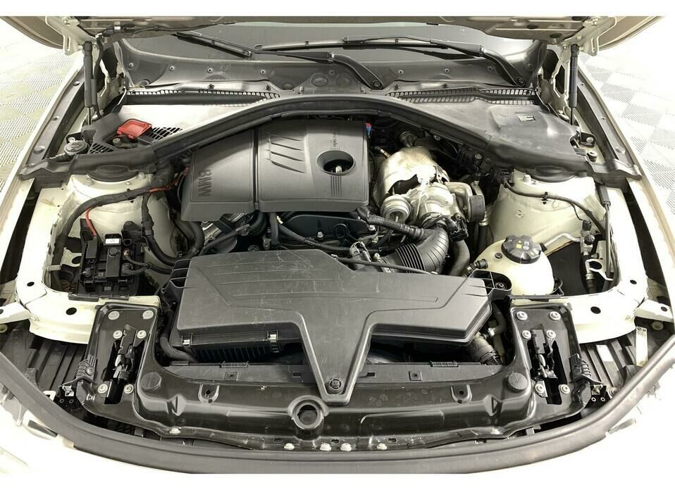 BMW 3 серии 316i 1.6 AT (136 л.с.)