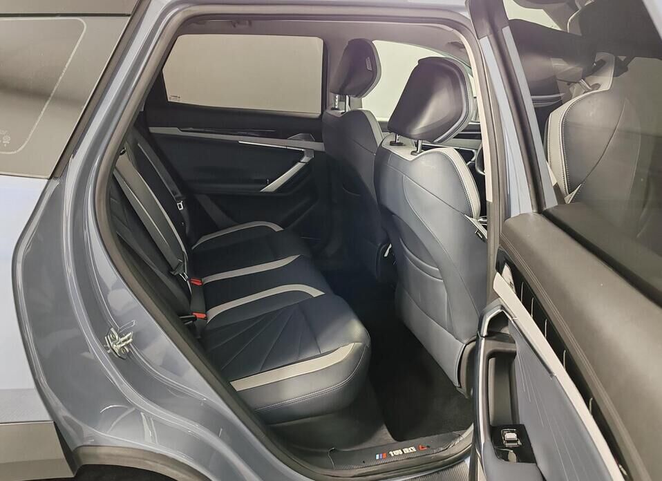 Geely Atlas, II 2.0 AT (200 л.с.) 4WD