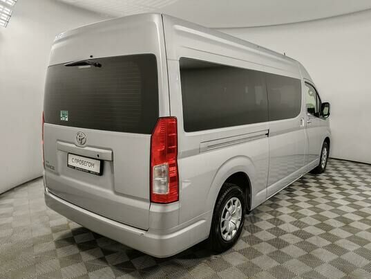 Toyota HiAce, 2020 г., 80 095 км