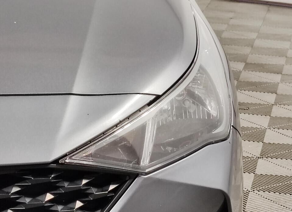 Hyundai Solaris, II Рестайлинг 1.6 AT (123 л.с.)