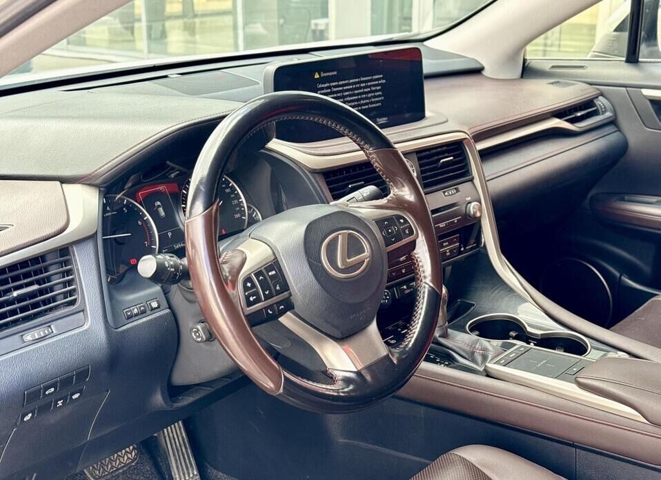 Lexus RX, IV Рестайлинг 300 2.0 AT (238 л.с.) 4WD