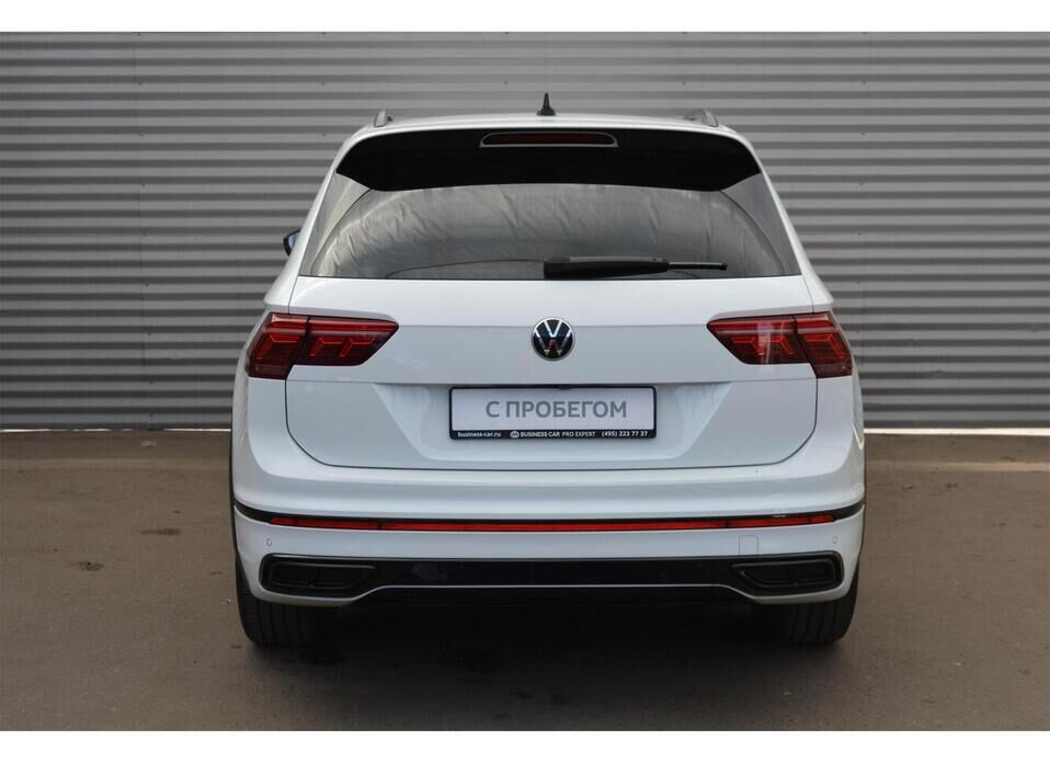 Volkswagen Tiguan, II Рестайлинг 2.0 AMT (180 л.с.) 4WD