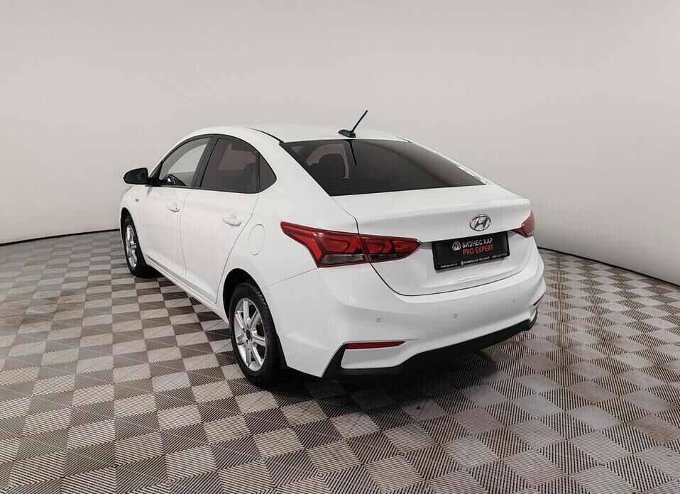 Hyundai Solaris, II 1.6 AT (123 л.с.)