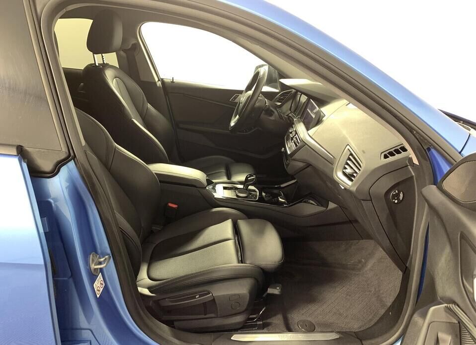 BMW 2 серии 218i 1.5 AMT (140 л.с.)