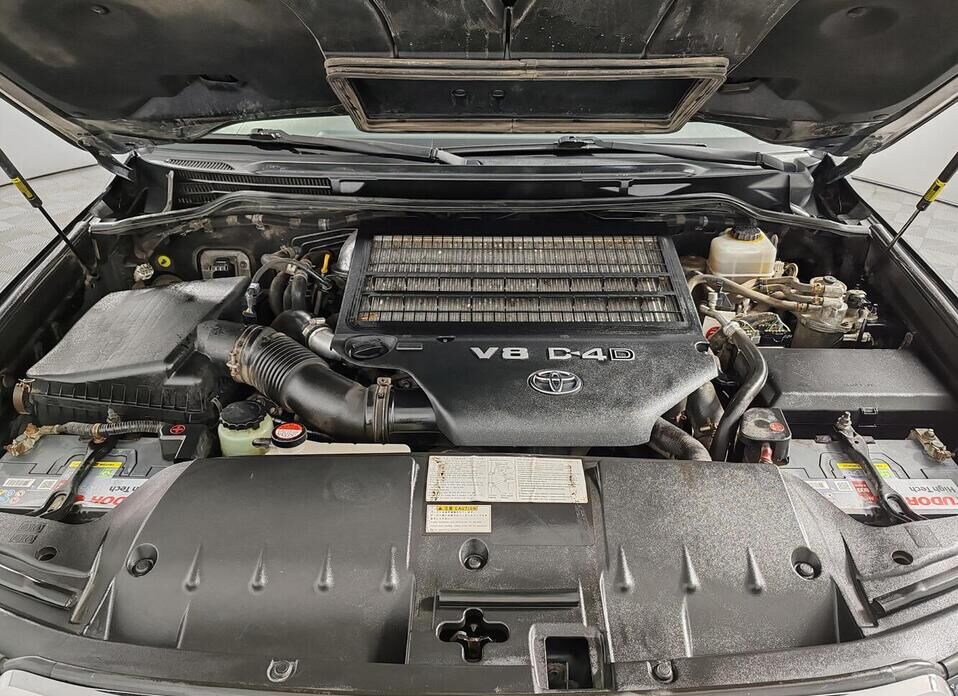 Toyota Land Cruiser, 200 Series Рестайлинг 1 4.5d AT (235 л.с.) 4WD