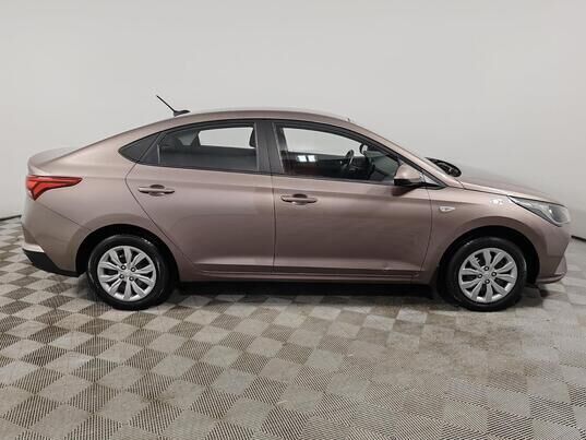 Hyundai Solaris, II Рестайлинг, 2021 г., 92 927 км