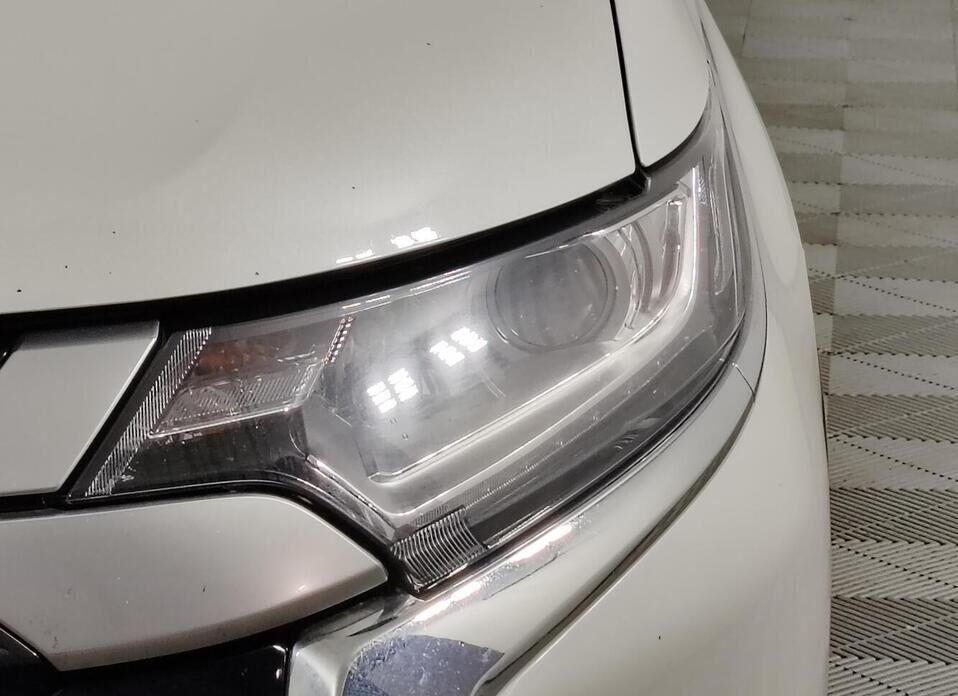 Mitsubishi Outlander, III Рестайлинг 3 2.0 CVT (146 л.с.) 4WD