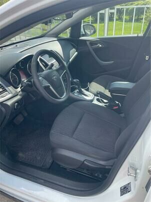 Opel Astra, 2012 г., 158 807 км