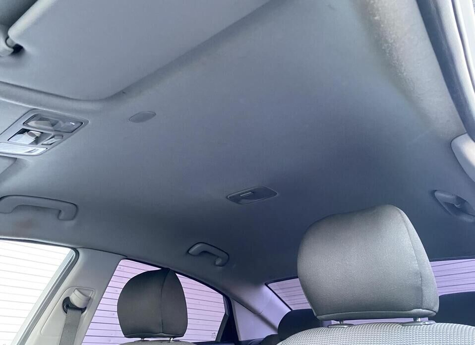 Hyundai Solaris, II Рестайлинг 1.6 MT (123 л.с.)