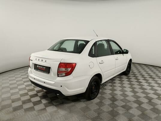 LADA (ВАЗ) Granta, 2021 г., 70 336 км