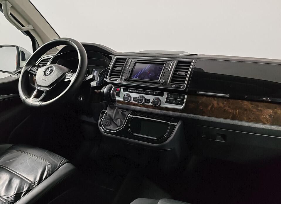 Volkswagen Multivan, T6 2.0d AMT (204 л.с.) 4WD