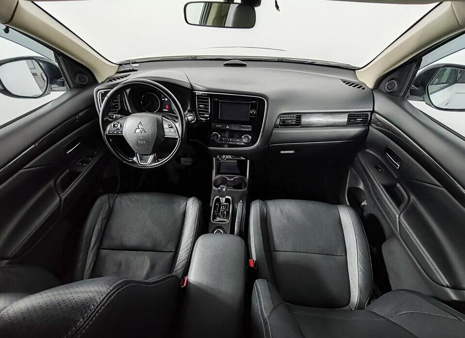 Mitsubishi Outlander, III Рестайлинг 2 2.0 CVT (146 л.с.) 4WD