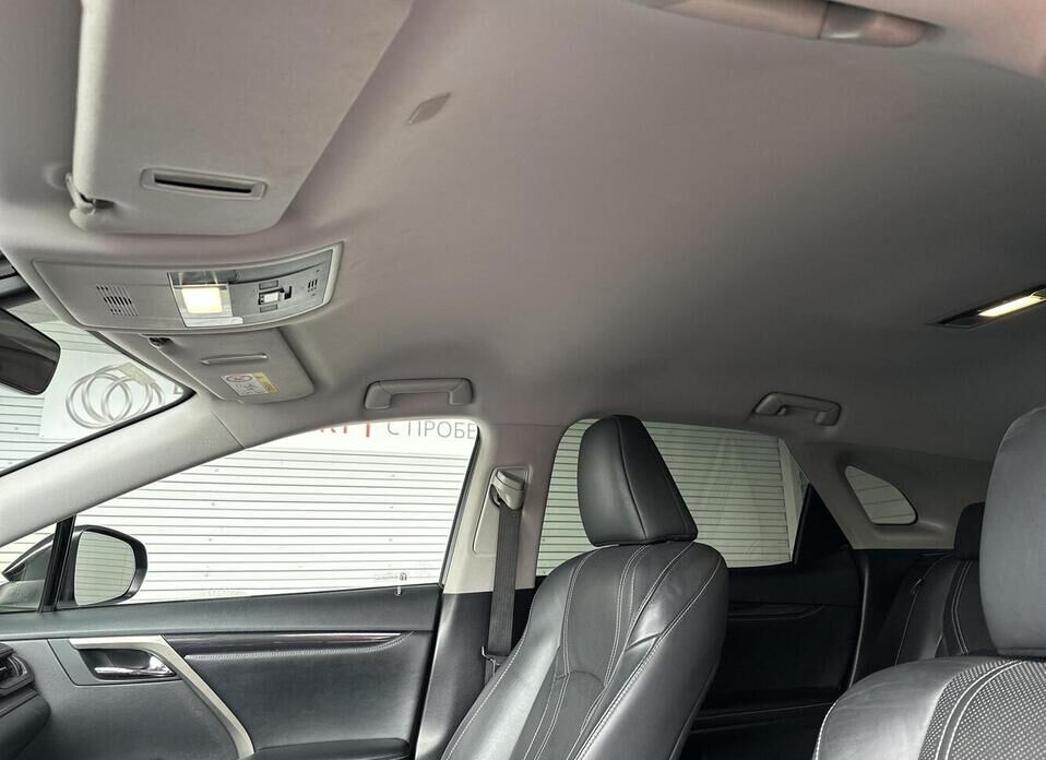 Lexus RX, IV Рестайлинг 300 2.0 AT (238 л.с.) 4WD