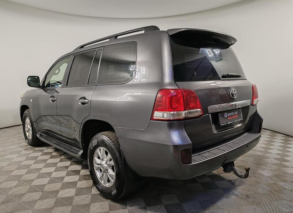 Toyota Land Cruiser, 200 Series 4.7 AT (288 л.с.) 4WD