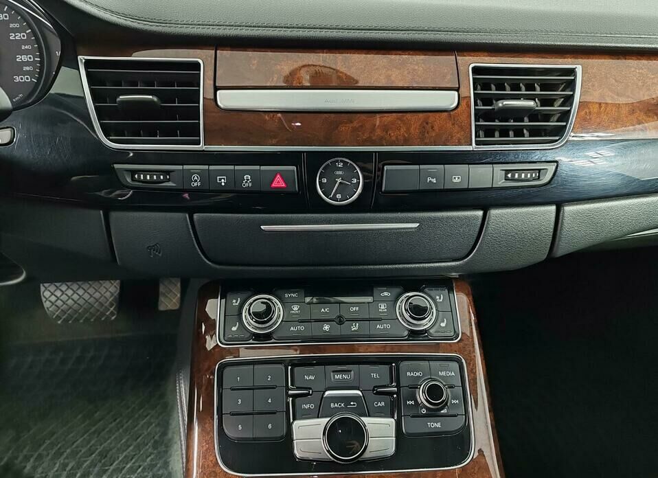 Audi A8 3.0 AT (290 л.с.) 4WD