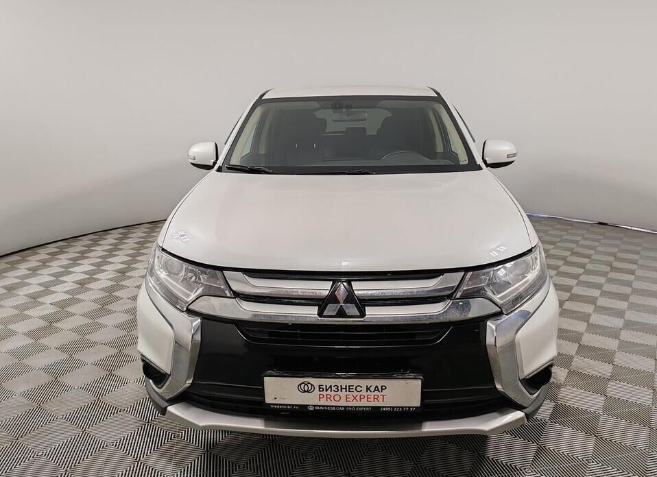 Mitsubishi Outlander, III Рестайлинг 2 2.0 CVT (146 л.с.) 4WD