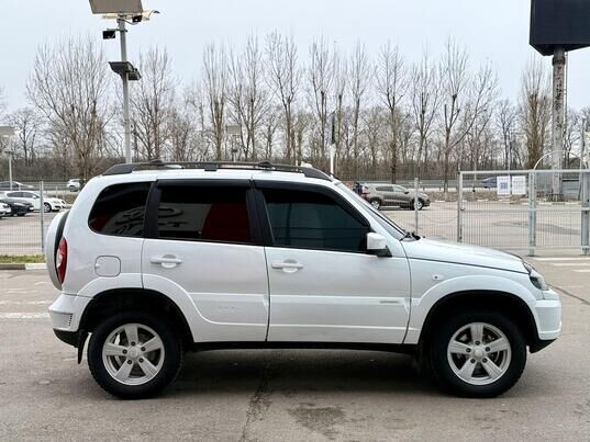 Chevrolet Niva, 2018&nbsp;г., 136&nbsp;336&nbsp;км