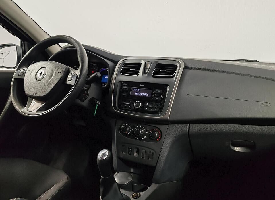 Renault Sandero, II Stepway 1.6 MT (82 л.с.)