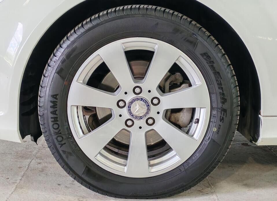 Mercedes-Benz C-Класс 180 BlueEFFICIENCY 1.8 AT (156 л.с.)