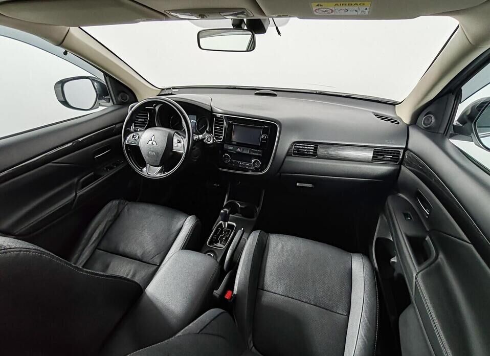 Mitsubishi Outlander, III Рестайлинг 2 2.0 CVT (146 л.с.) 4WD