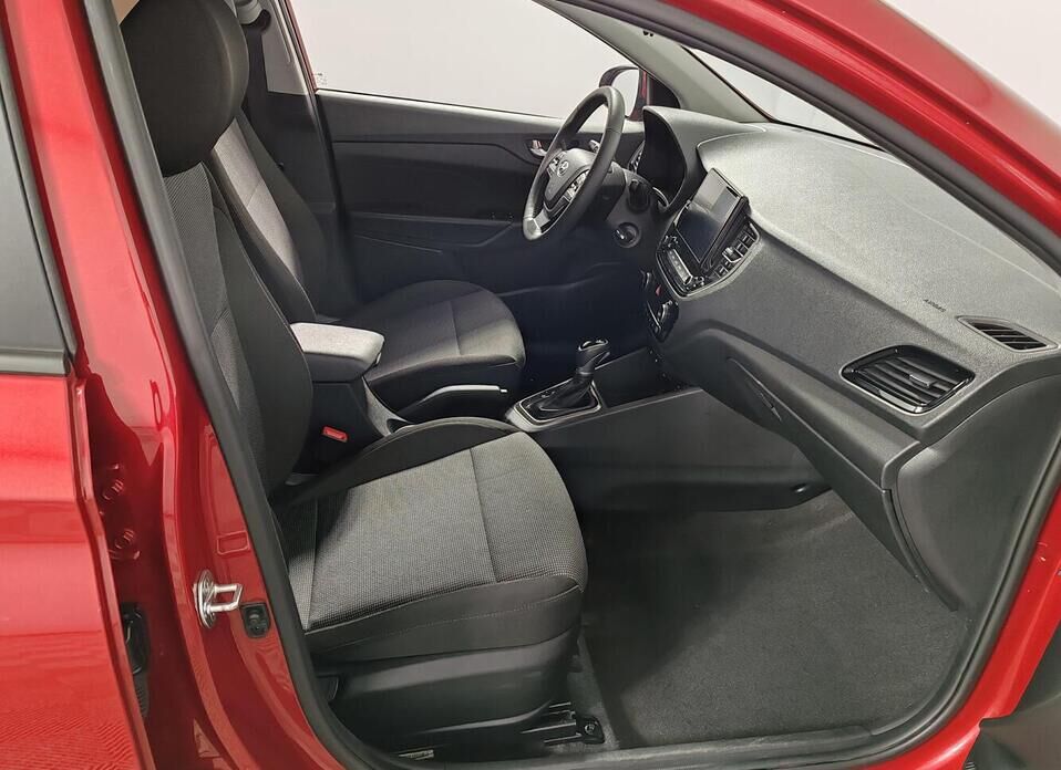 Hyundai Solaris 1.6 AT (123 л.с.)