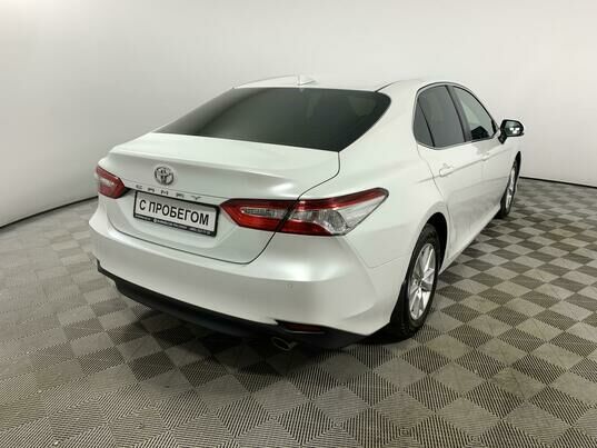 Toyota Camry, 2021 г., 120 739 км